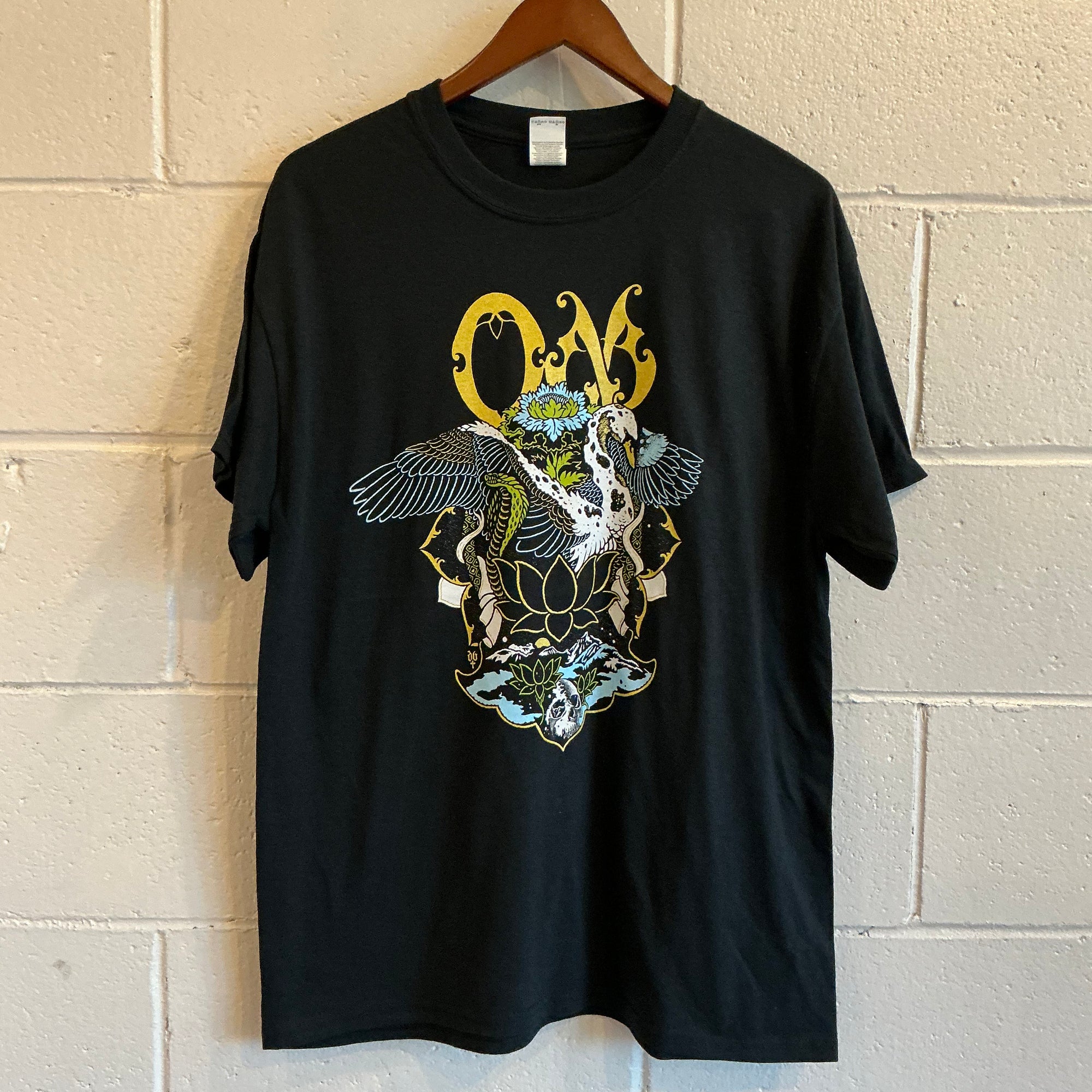 OM Swan : T-Shirt